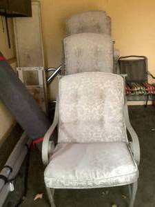 5 Patio Chairs
