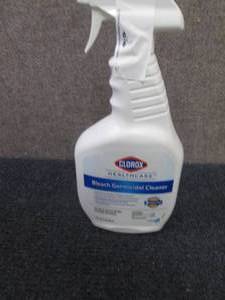 lot 62 image: 9- 32 oz Spray Bottles Clorox  Blea...