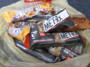 lot 130 image: 12 pks Assorted Bars...