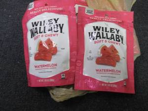 lot 185 image: 6- 7.05 Wiley Wallaby Watermelon Li...