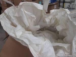 lot 337 image: 4 Heavy Duty Pallet Box Liners...