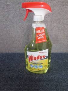 lot 353 image: 8- 32 oz Spray Bottles Windex Multi...