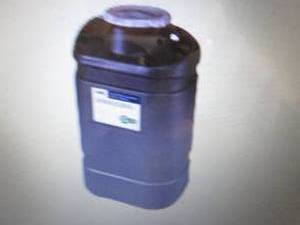 lot 433 image: Case of 8- BD 5 Gallon Black Hazard...