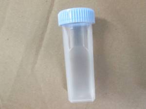 lot 440 image: 1000 Pap Vials with Lids...