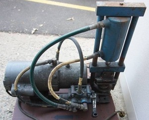 lot 12 image: Vintage Hydraulic Pump JOHN S. BARNES CORP Rockford, ILL.