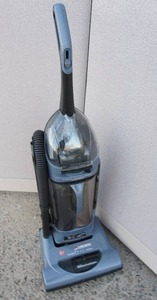 lot 36 image: Hoover Windtunnel Bagless Vacuum w 12 Amp Motor