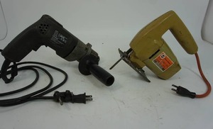 lot 96 image: Gargage Shop Power Hand Tools Vintage 1311 12 VSR Holgun Hammer Drill, Black & Decker 120v Model 7504 Made In USA Type 5 Jig Saw...
