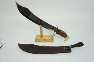 lot 132 image: Unique Swords Knives Machetes Knife Sets for the Collector Hunter-Fixed Hunting Knife with 13 Inch Blade