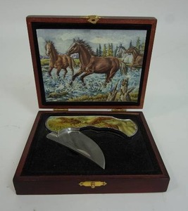 lot 143 image: Unique Swords Knives Machetes Knife Sets for the Collector Hunter.
