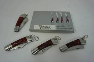 lot 151 image: Unique Swords Knives Machetes Knife Sets for the Collector Hunter-Folding Knife Set with 2 34 Inch Blade