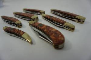 lot 152 image: Unique Swords Knives Machetes Knife Sets for the Collector Hunter-Folding Pocket Knives Set of Seven with Various Sizes