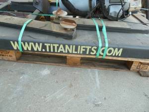 Titan Scissor Lift Hoist 6000 Lb.