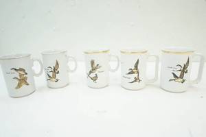 lot 2 image: Ducks unlimited coffee mugs