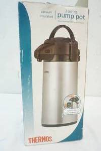 lot 19 image: Thermos 2 qt pump pot