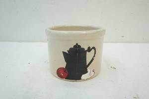 lot 50 image: RRC Roseville small crock