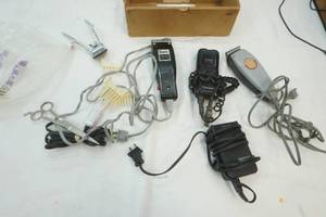 lot 68 image: hair trimmers and razors