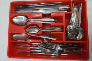 lot 87 image: silverware