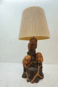 lot 94 image: vintage owl lamp