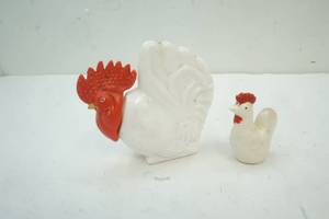 lot 113 image: 2 Ceramic Roosters
