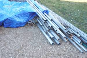 lot 152 image: chain link fence