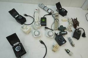 lot 160 image: Extension Cords with surge charge protecting, multiple light timer