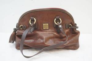lot 189 image: Dooney and Bourke hand bag