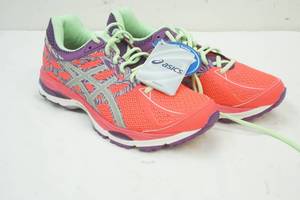 lot 191 image: New Womens Size 9 Asics