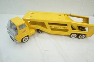 lot 207 image: Vintage Toy Tonka Truck Car Carrier
