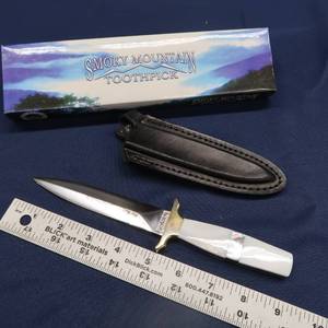 SMOKY MOUNTAIN TOOTHPICK NEW IN BOX