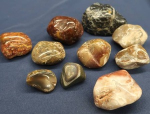 POLISHED AGATES