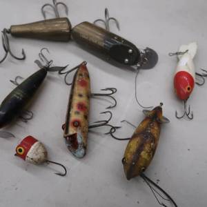 VINTAGE FISHING LURES LOT OF 6