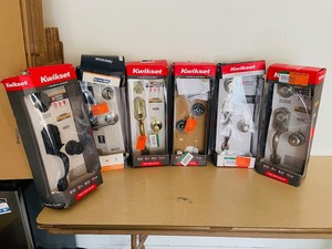 Kwickset Front Door Lock Sets (Unchecked Customer Returns)