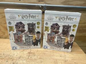 HARRY POTTER Lot of 2- Cityscape 3D Paper Puzzles (Diagon Alley)