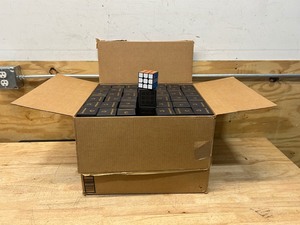SPEEDRIPPER Lot of 210 Cubes