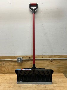 SUNCAST 24 Snow Shovel