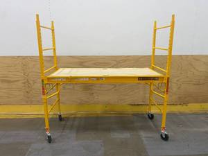 METALTECH Multi-Purpose 6ft. Baker-Style Scaffold  1000-Lb. Capacity, Steel, Model# I-CISC