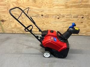TORO 18 in. (46 cm) Power Clear� 518 ZE Gas Snow Blower with Electric Start