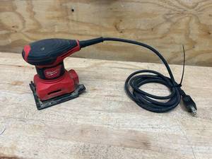 MILWAUKEE 3 Amp 14 Sheet Corded Palm Sander