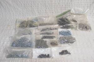lot 42 image: Assortment of Wood and Machine Screw-ThumbStainlessCoarse Thread