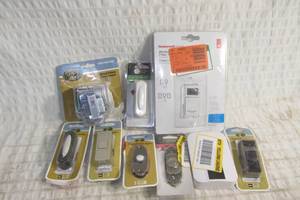 lot 98 image: Mix Lot Door Bell Transformer Push Button HoneyWell 7 Day Switch