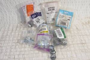 lot 100 image: Mixed Lot Electrical Straps and Connectors