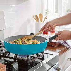 lot 108 image: Ginnys Essential Family Pan with Lid - Island Blue