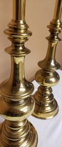lot 38 image: Beautiful Pair of Vintage Stiffel Brass Lamps-Heavy Brass