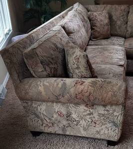 lot 15 image: Retrospect Sectional Sofa - Super Cozy
