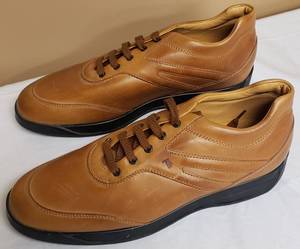 lot 99 image: Tods Mens Brown Leather Shoes - Size 11 (NEW)
