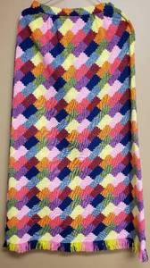 lot 125 image: Terrific Vintage Tarri 100% Arcylic Unlined Colorful Skirt