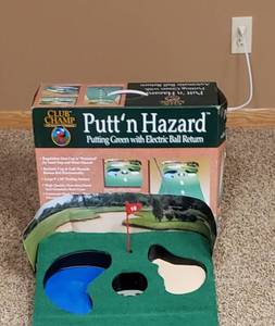 lot 190 image: Putt n Hazard - Putting Green wElectric Ball Return