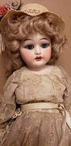 lot 313 image: Antique American Fulper Doll - Made between 1918 -1927
