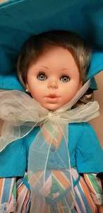 lot 164 image: An Afternoon Stroll Vintage Doll