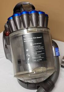 lot 189 image: Dyson Turbine Head DC23 Canister Vacuum